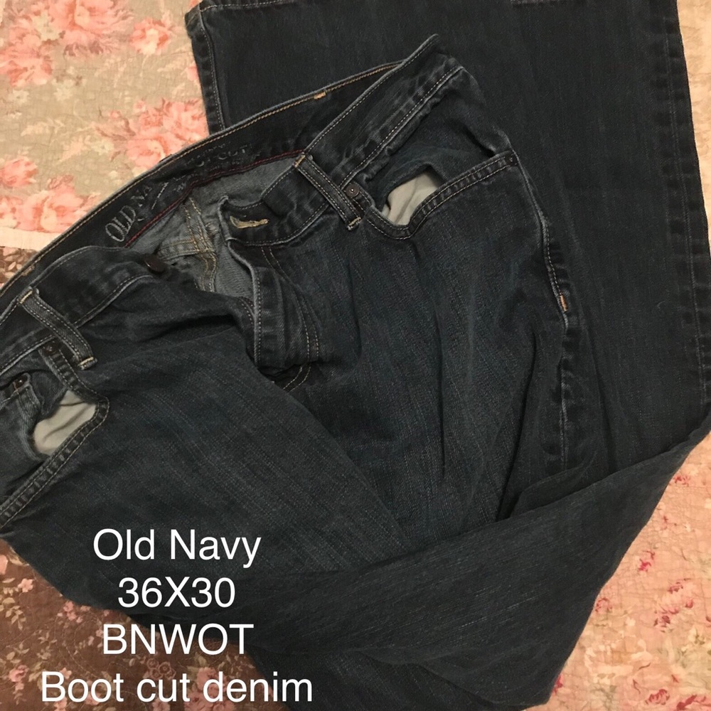 Old Navy Men’s 36x30 jeans BNWOT